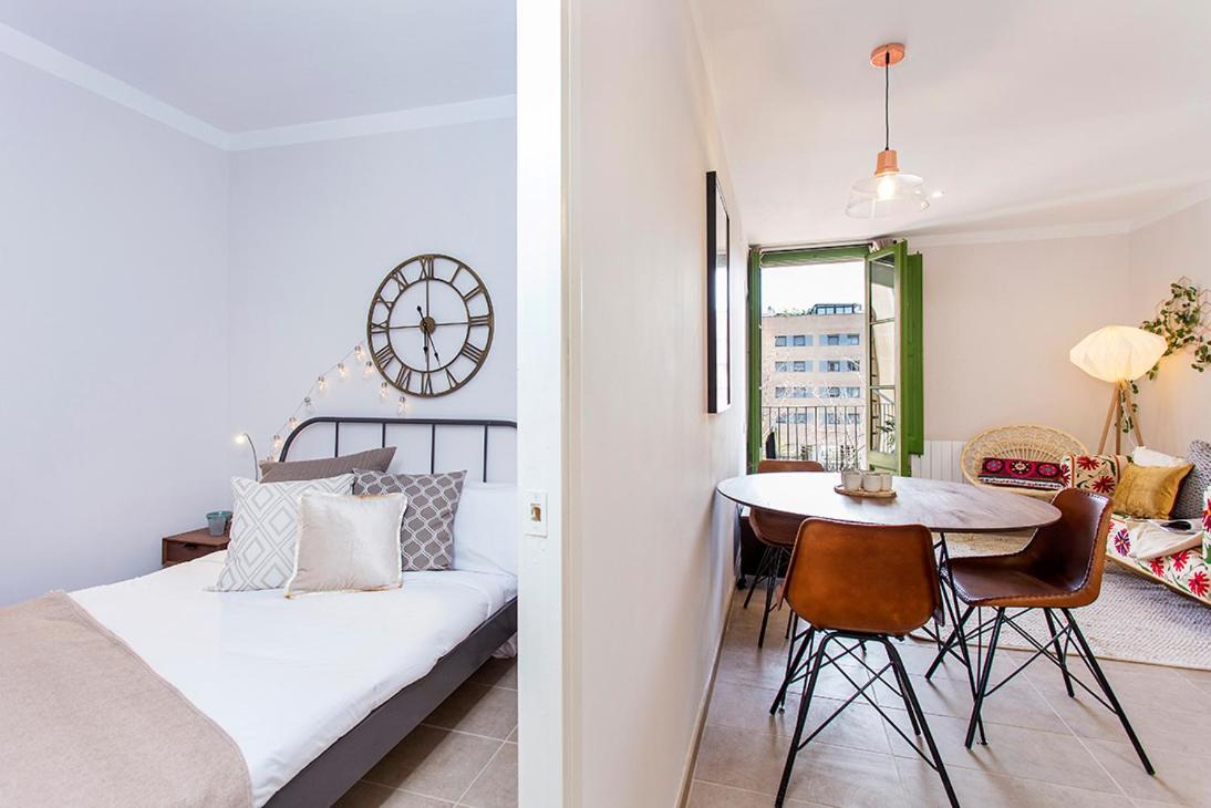 Stay U-Nique Apartments Fira Bcn L'Hospitalet de Llobregat Szoba fotó
